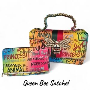 Alba Queen Bee Graffiti Boxy Satchel Handbag Wallet Combo NEW